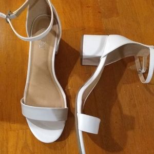 Brash white shoes size 8
